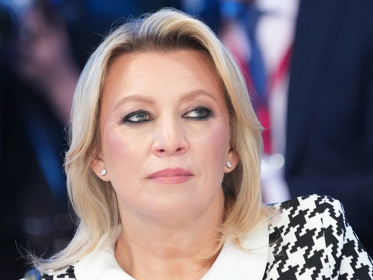Захарова прокомментировала визит Зеленского в Лондон