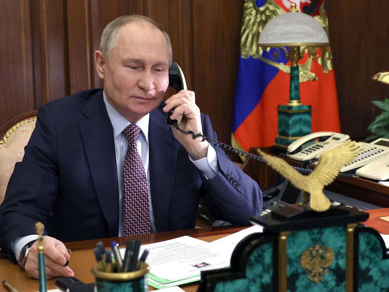 Путин поздравил главу Казахстана Токаева с 73-летием