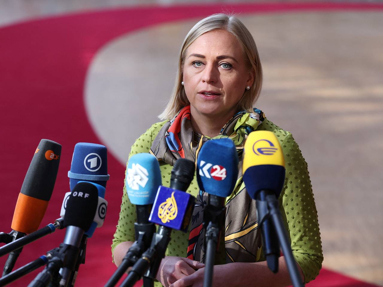Финляндия отправит Украине списанные истребители