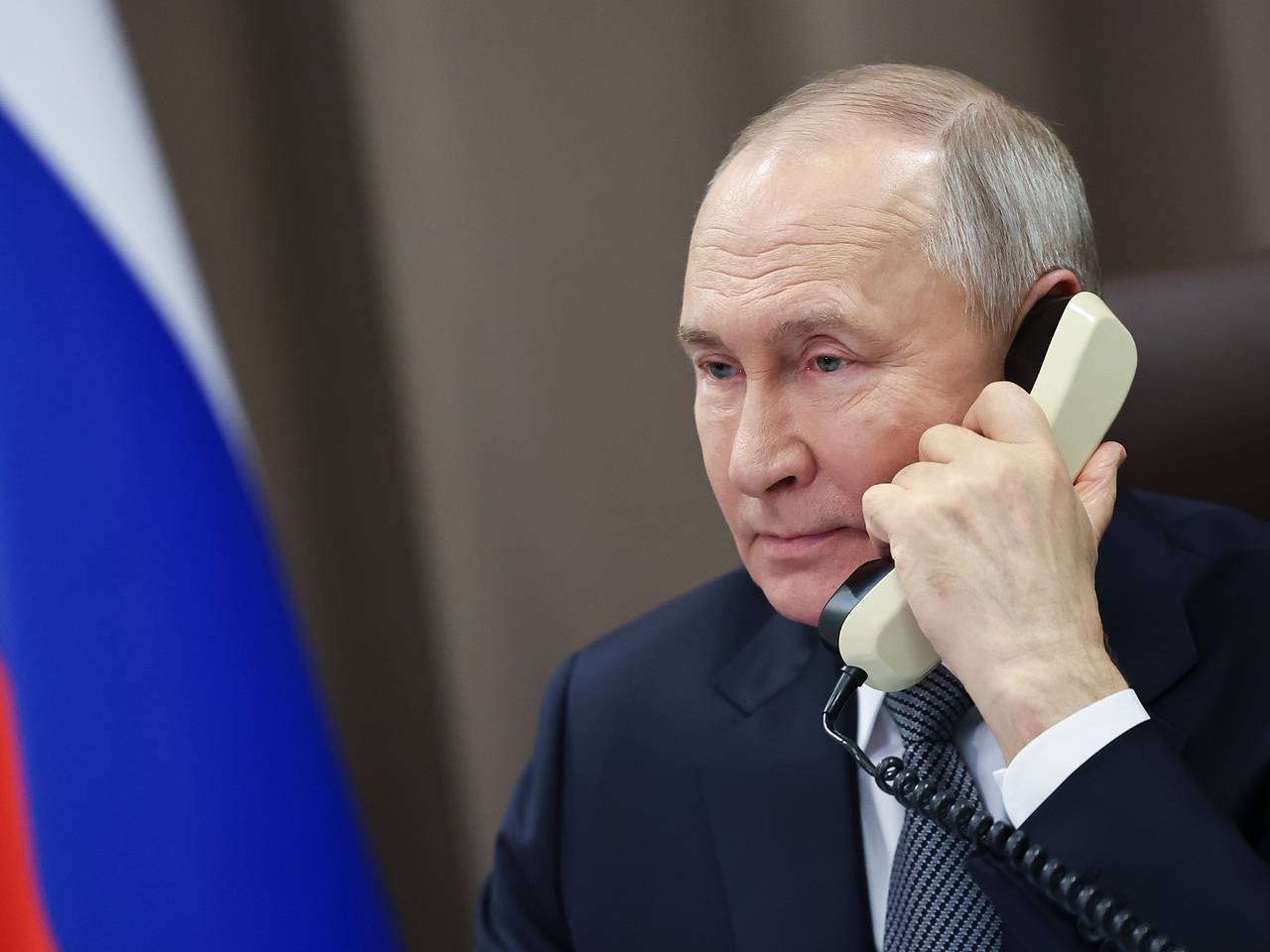Путин позвонил Лукашенко по вопросу обороны