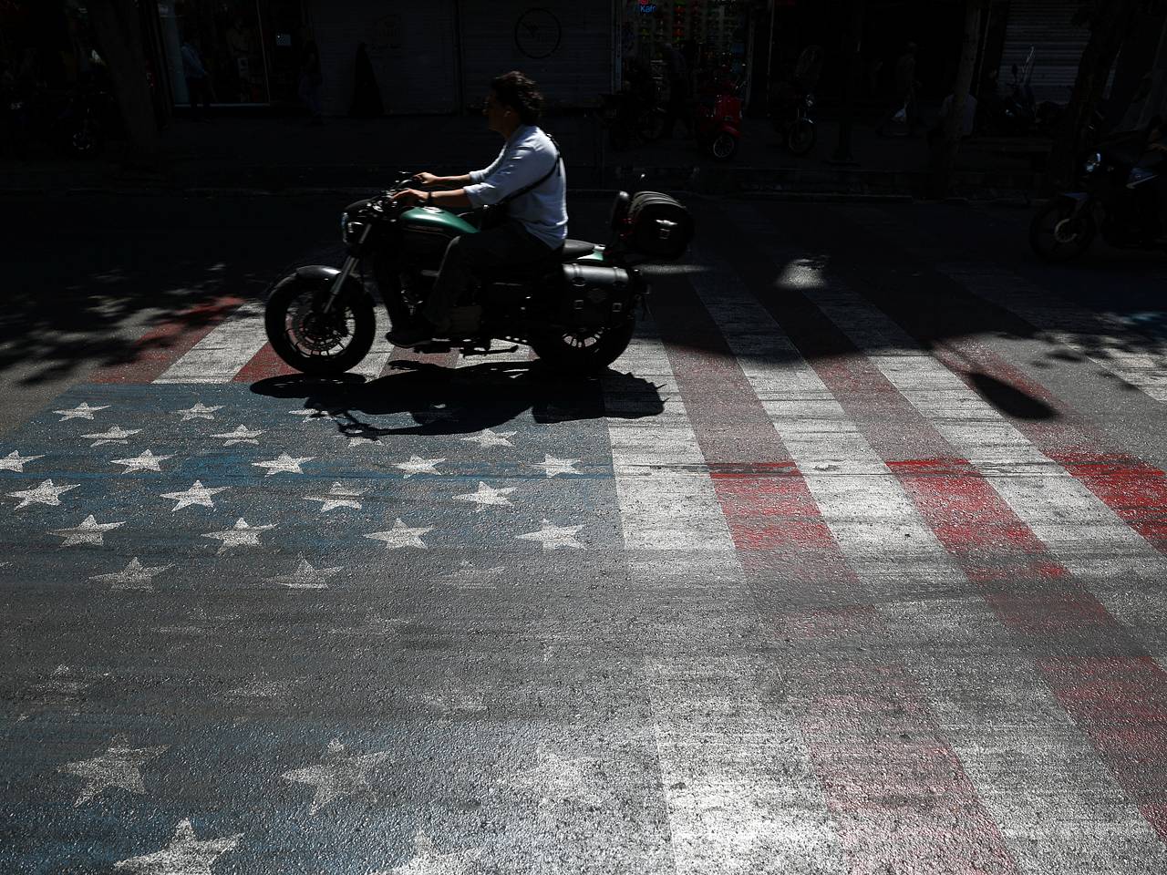 Иран пригрозил уничтожить базы США на Ближнем Востоке