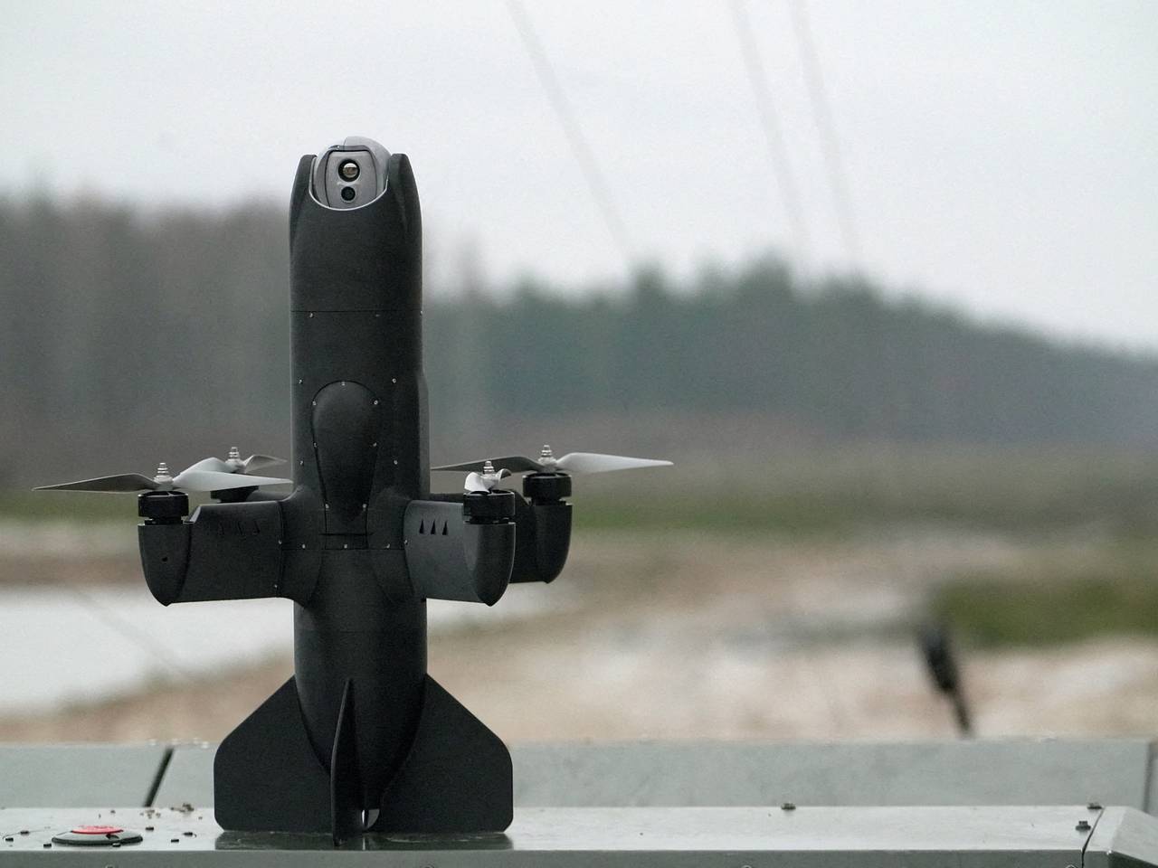 Латвия решила защититься от залетающих в страну дронов с помощью «секретного решения»