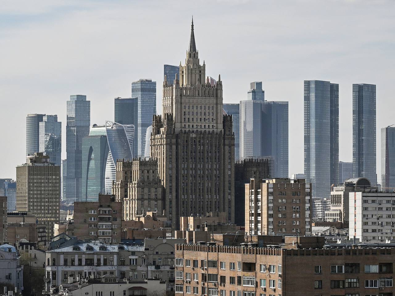 В МИД пообещали ответить на посягательства Польши на дипнедвижимость