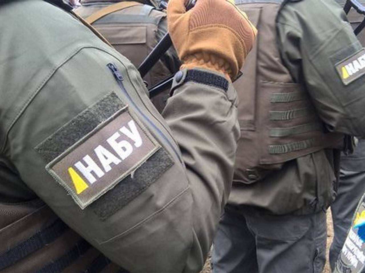 На Украине сняли обвинения с расследователя коррупции в окружении Зеленского