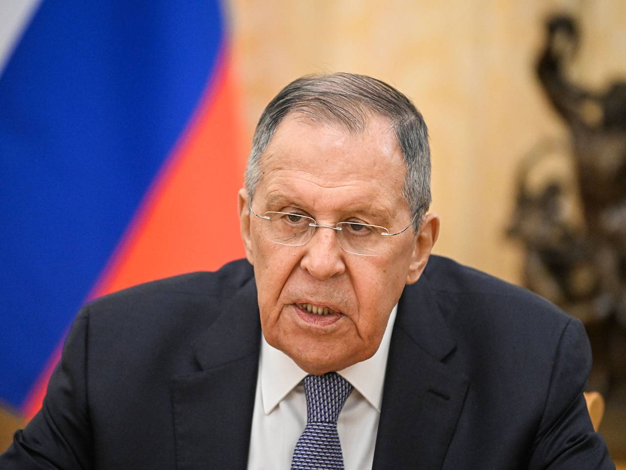 Лавров высказался о &laquo;показухе&raquo; Зеленского