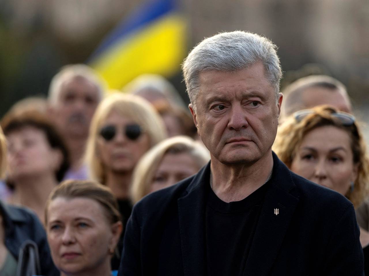 На Порошенко подадут в суд из-за Днепра
